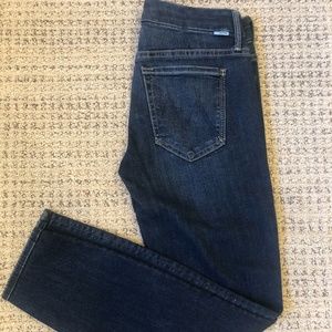 MOTHER The looker crop